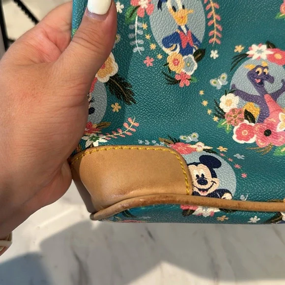 Dooney & Bourke Disney 2016 Flower & Garden Crossbody Bag - Picture 5 of 8